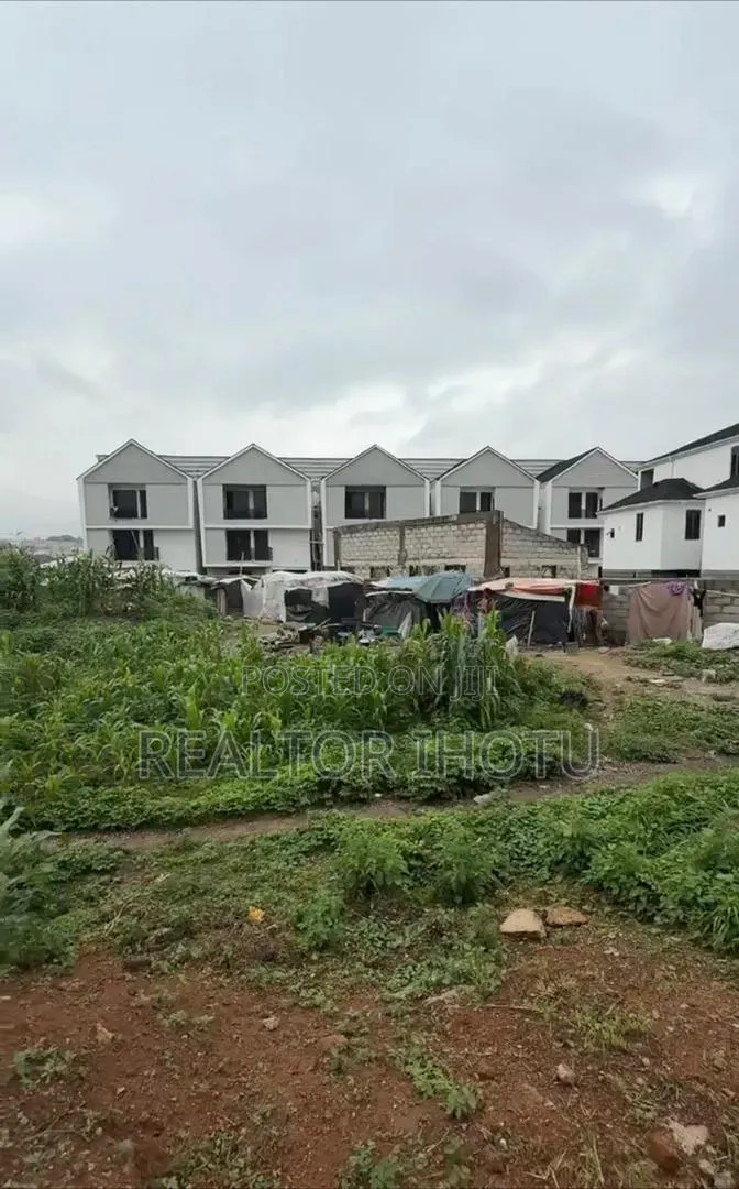 3800sqm, Residential, FCDA C of O, and Tarred Road in Katampe (Main)