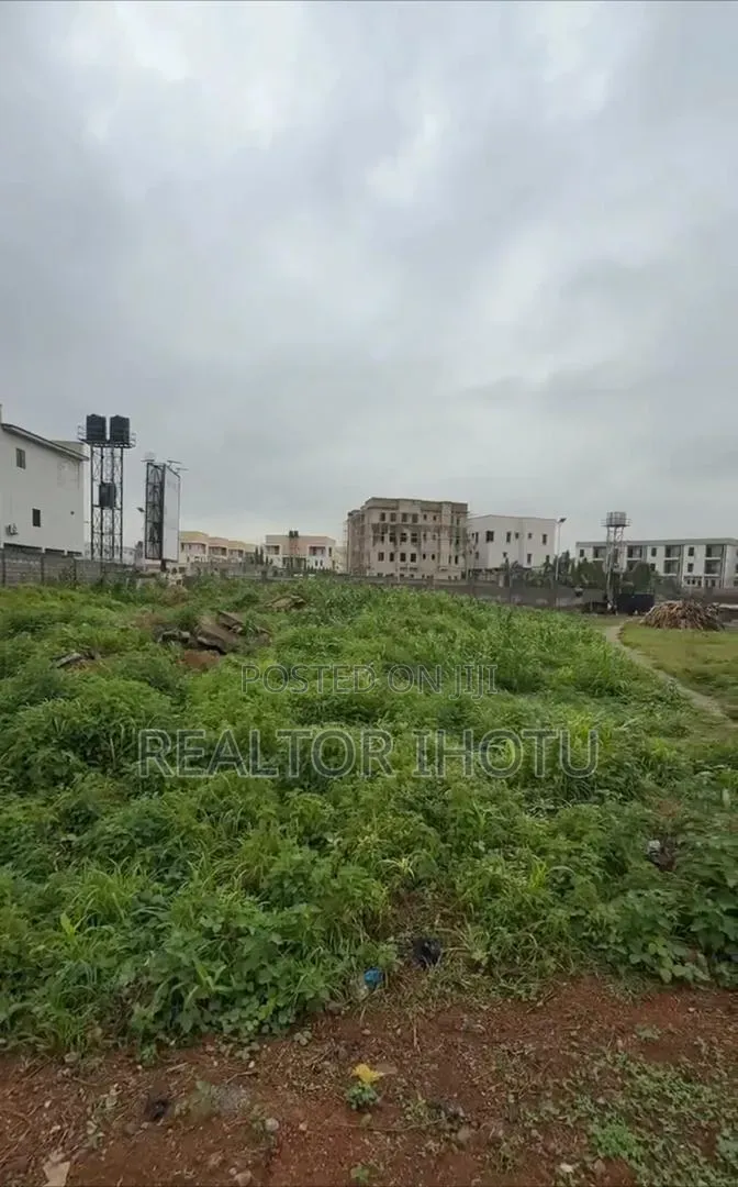3800sqm, Residential, FCDA C of O, and Tarred Road in Katampe (Main)