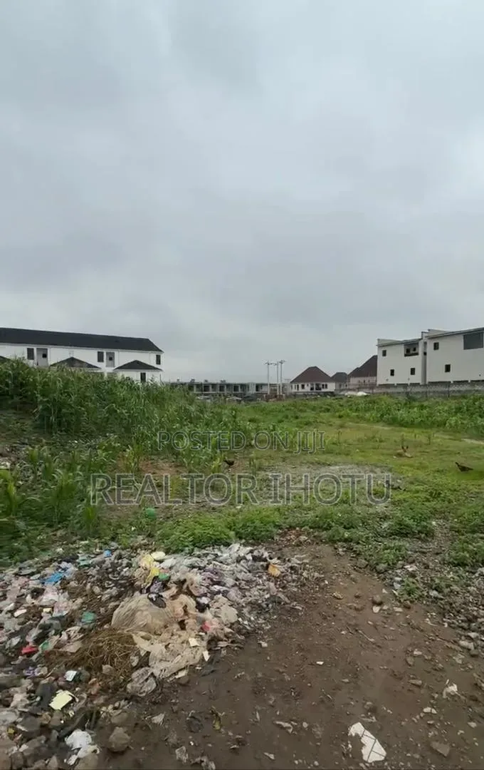 3800sqm, Residential, FCDA C of O, and Tarred Road in Katampe (Main)