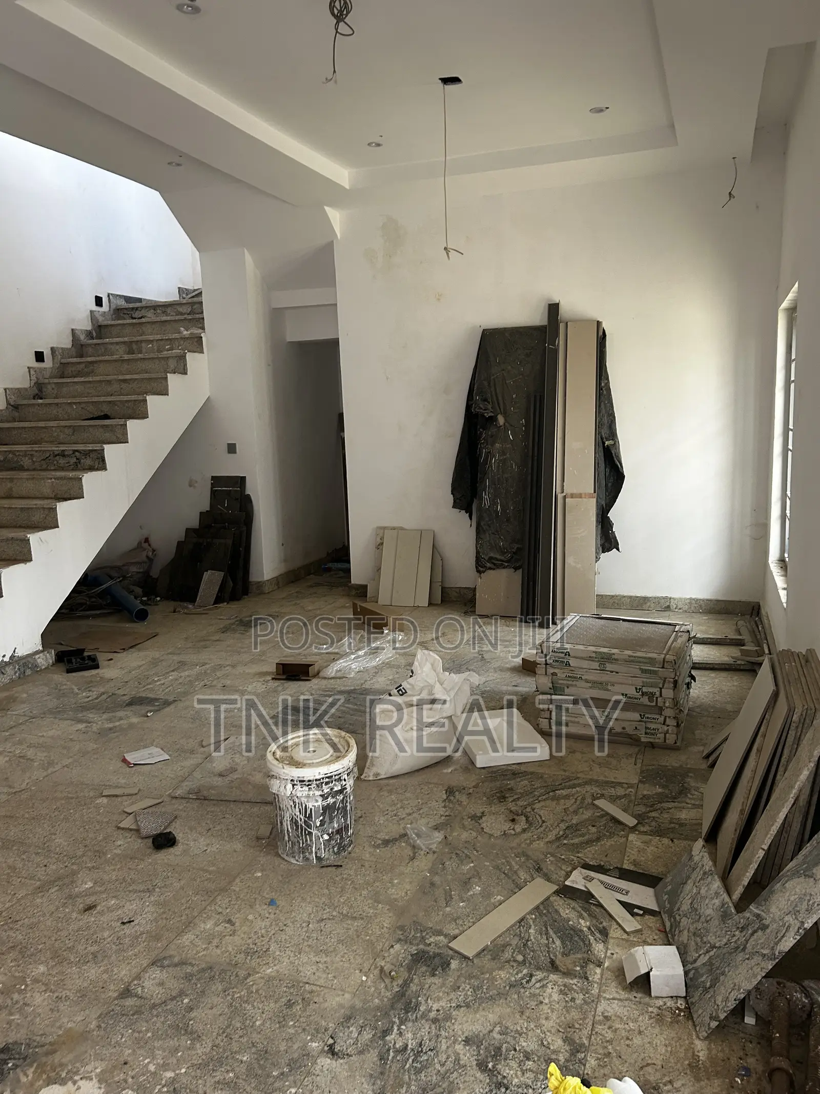Furnished 5bdrm Duplex in Jahi for sale in Jahi