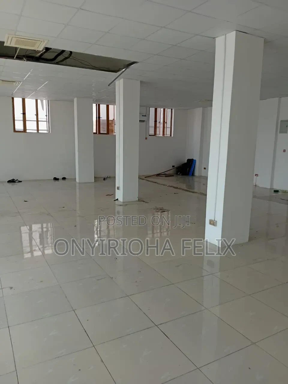 162 Square Metres/Office Space in Wuse 2