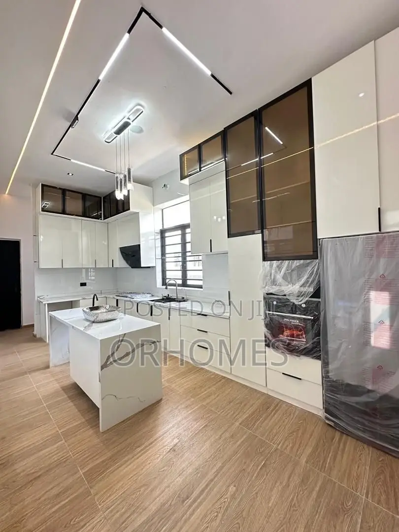 5bdrm Duplex in VGC / Ajah for sale in VGC / Ajah