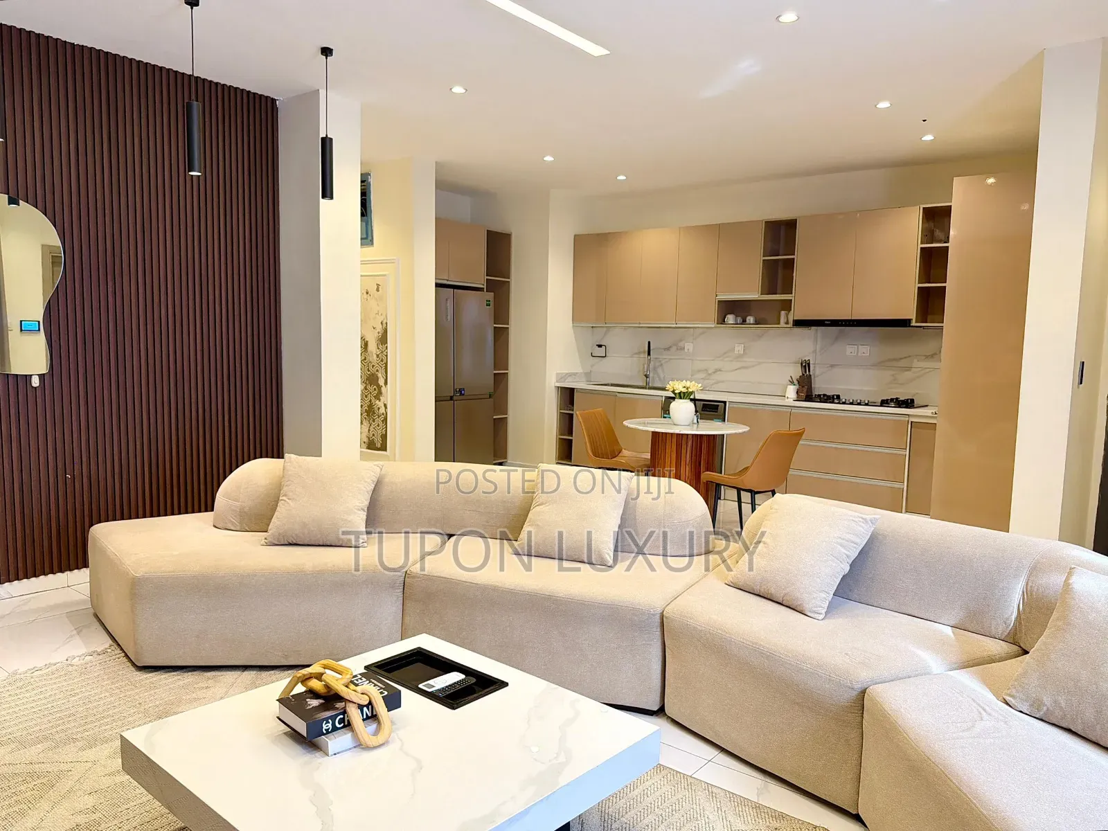 Luxury 2bedroom With a Suspended Pool, 24/7 Electricity Etc in Lekki Phase 1