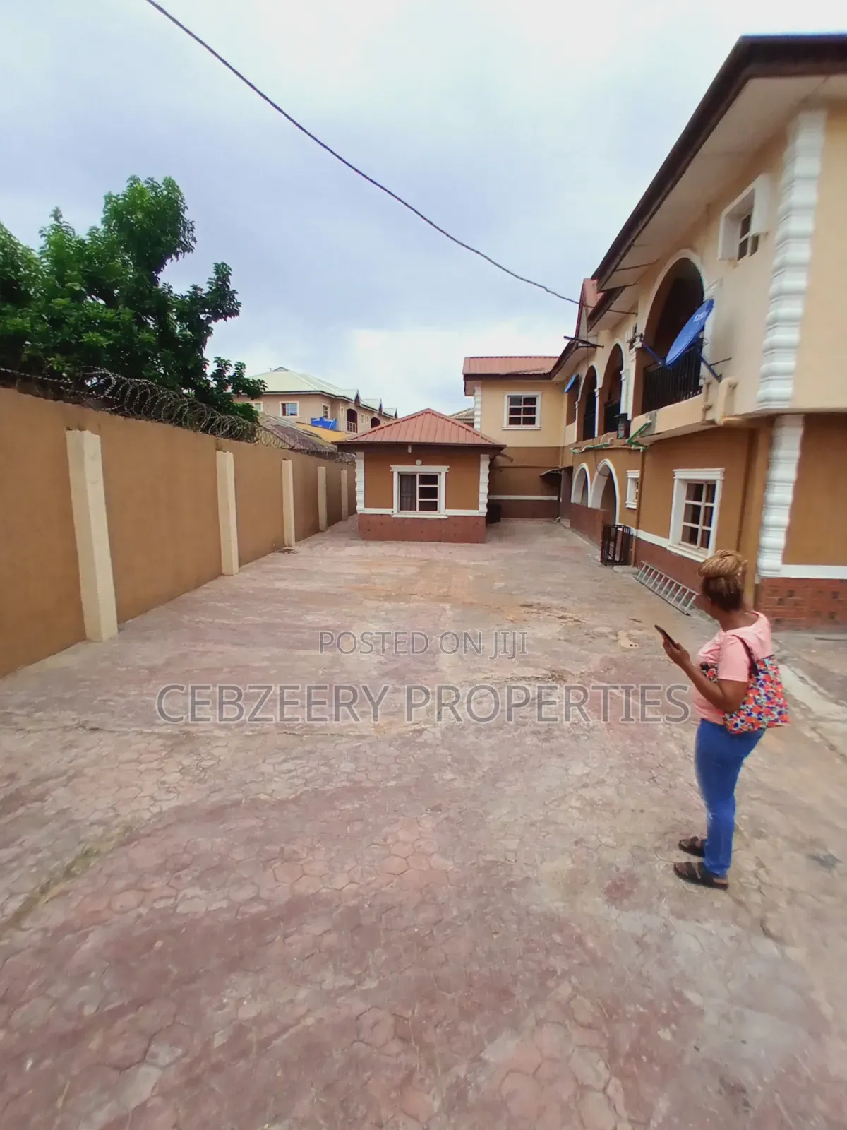 3bdrm Block of Flats in Unique Estate, Ifo for rent in Ifo