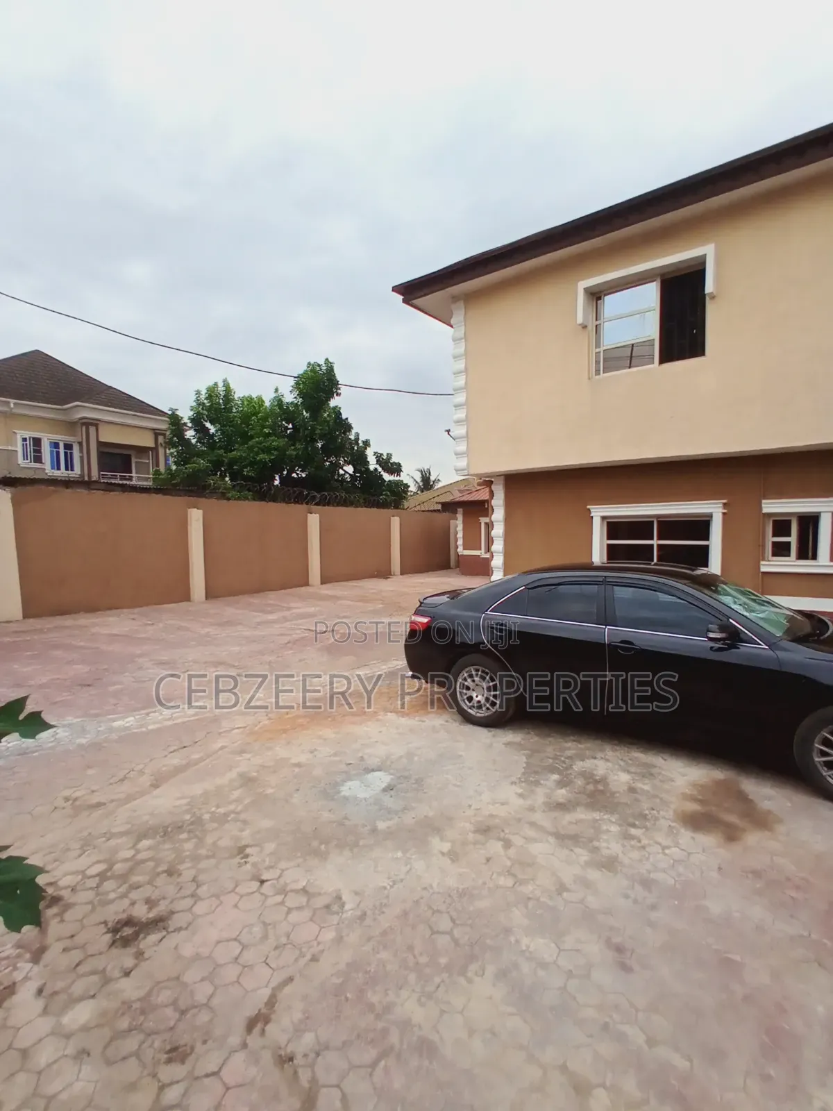 3bdrm Block of Flats in Unique Estate, Ifo for rent in Ifo