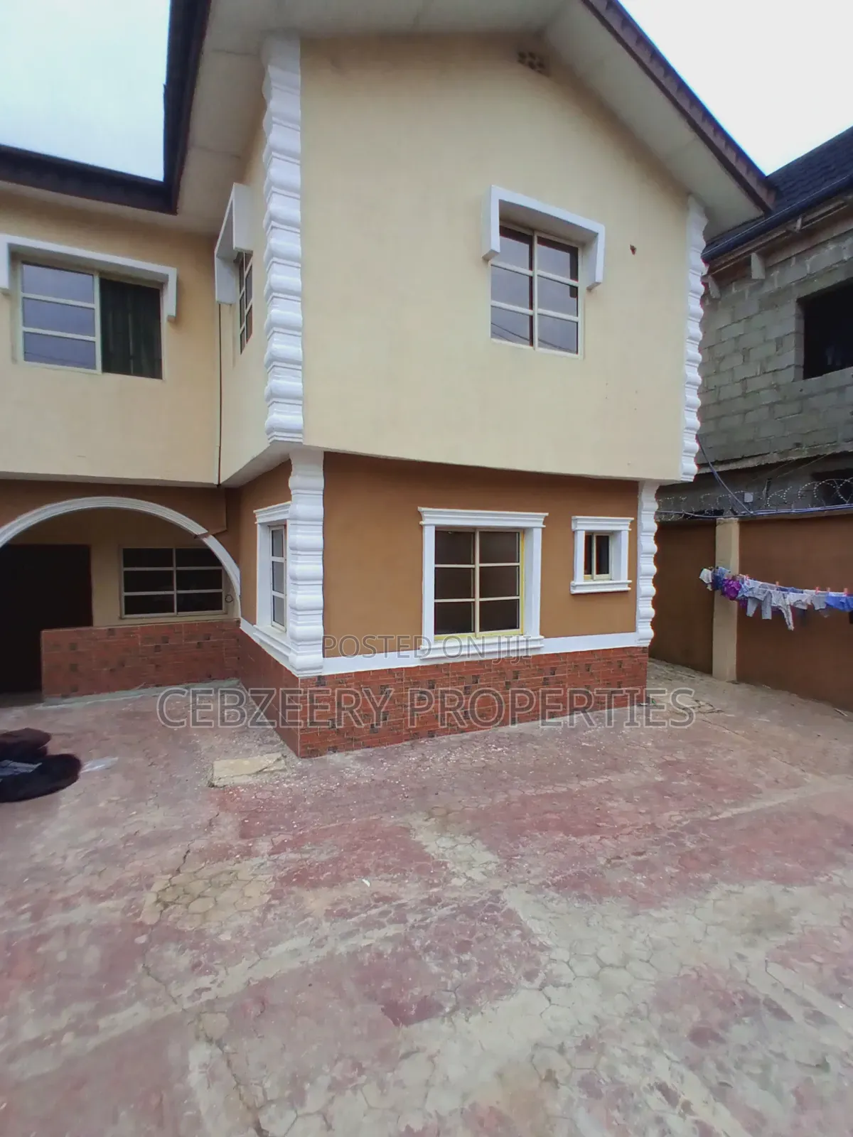 3bdrm Block of Flats in Unique Estate, Ifo for rent in Ifo