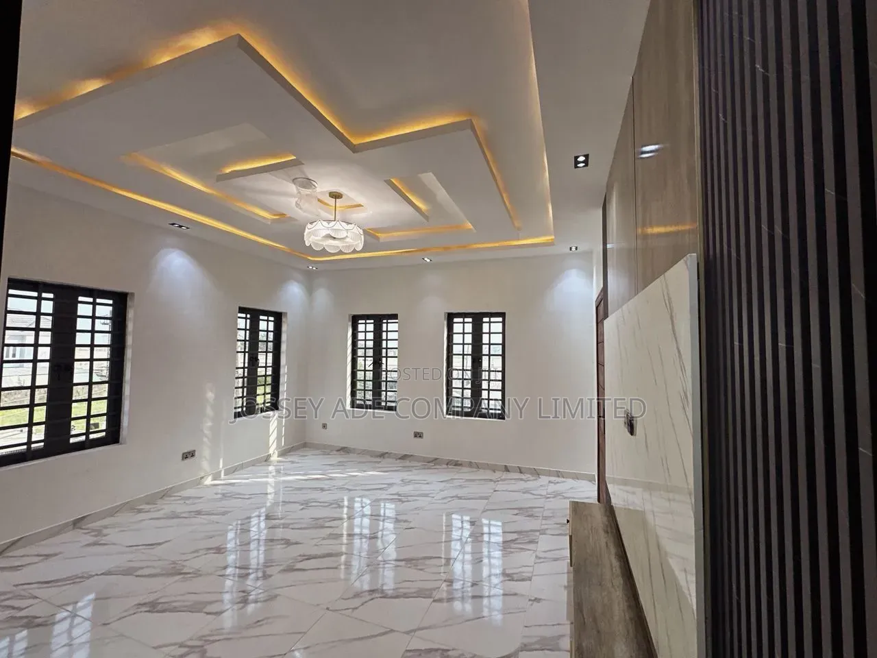 Furnished 5bdrm Duplex in Ilasan for sale in Ilasan
