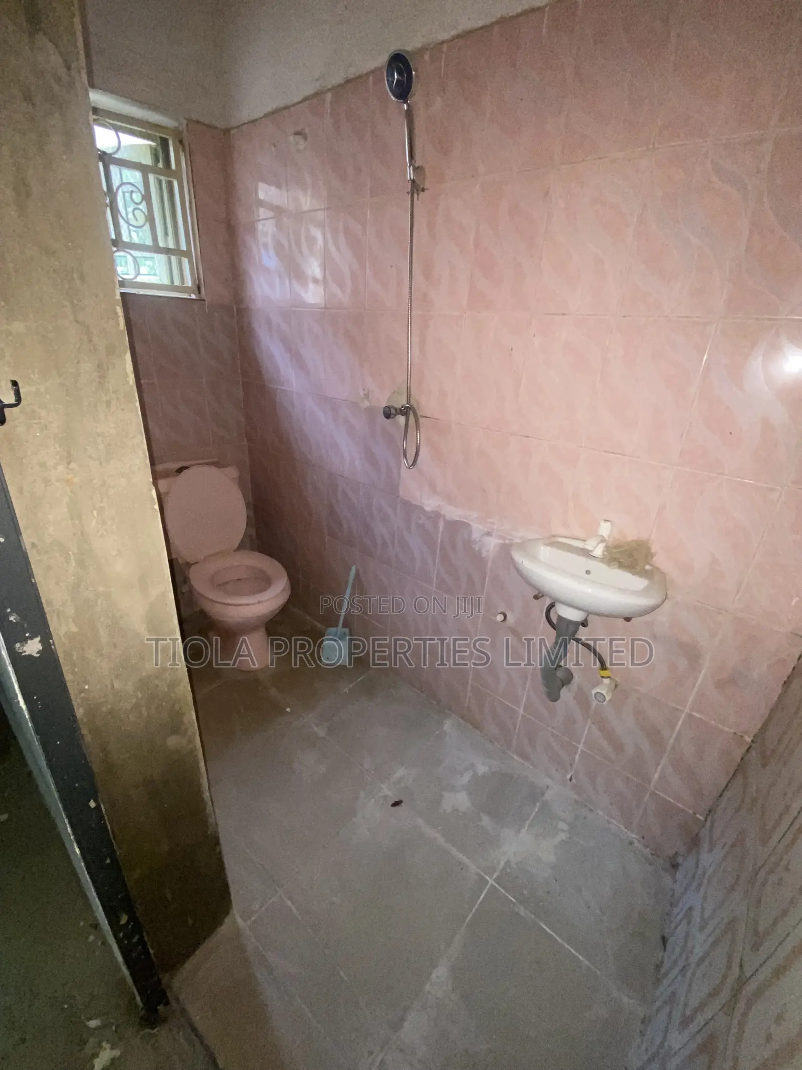 Mini Flat in Penthouse Estate, Sabon Lugbe for rent in Sabon Lugbe
