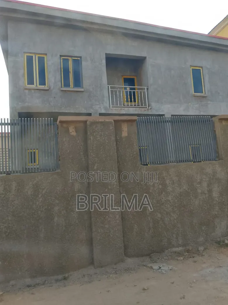 4 Bedroom Standalone Duplex (Office Space) in Kaura for Rent in Kaura