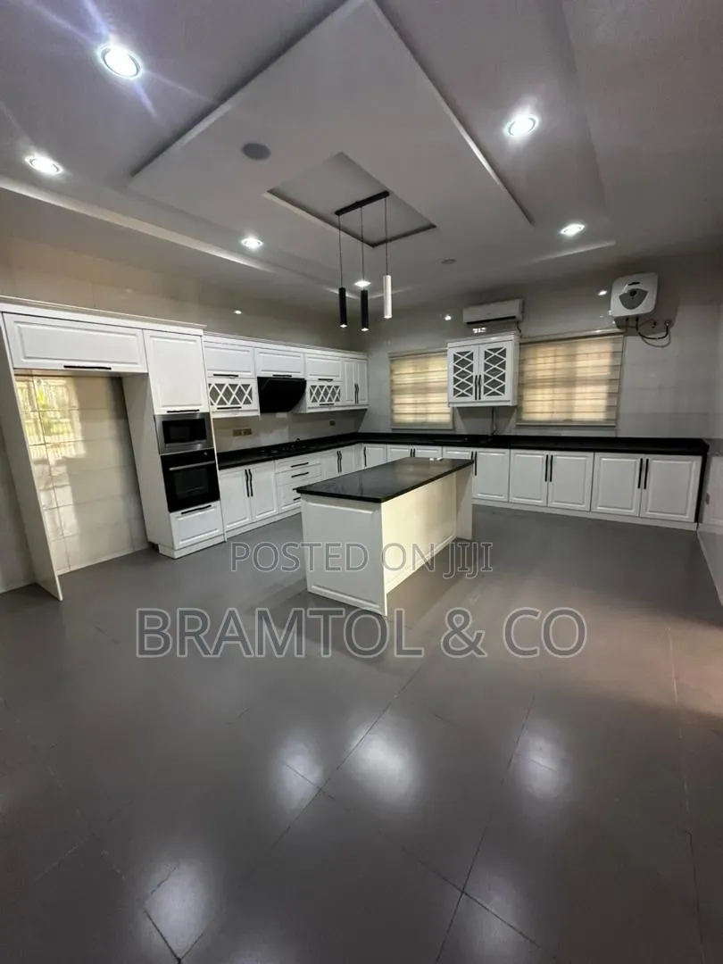 5bdrm Duplex in Katampe Extension for sale in Katampe Extension
