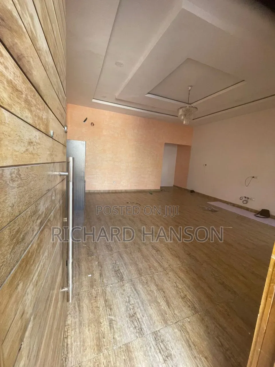 Studio Apartment in Maple, Chevron for rent in Chevron