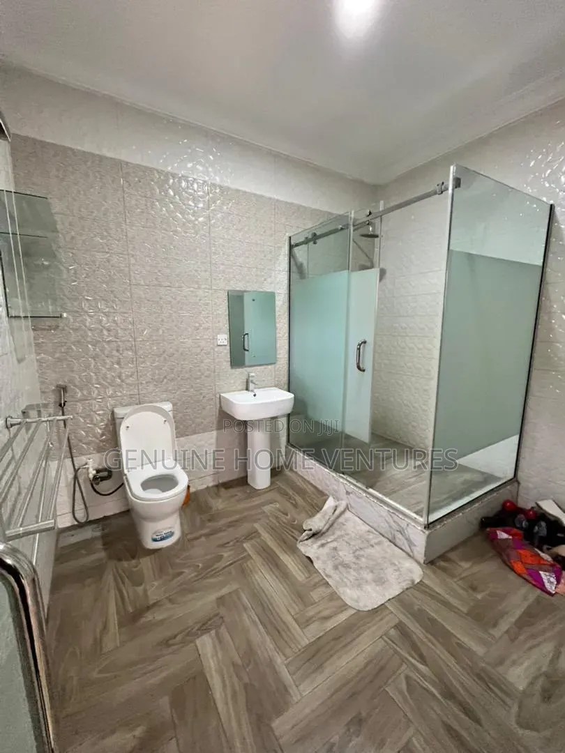 4bdrm Duplex in Maryland, Mende for sale in Mende