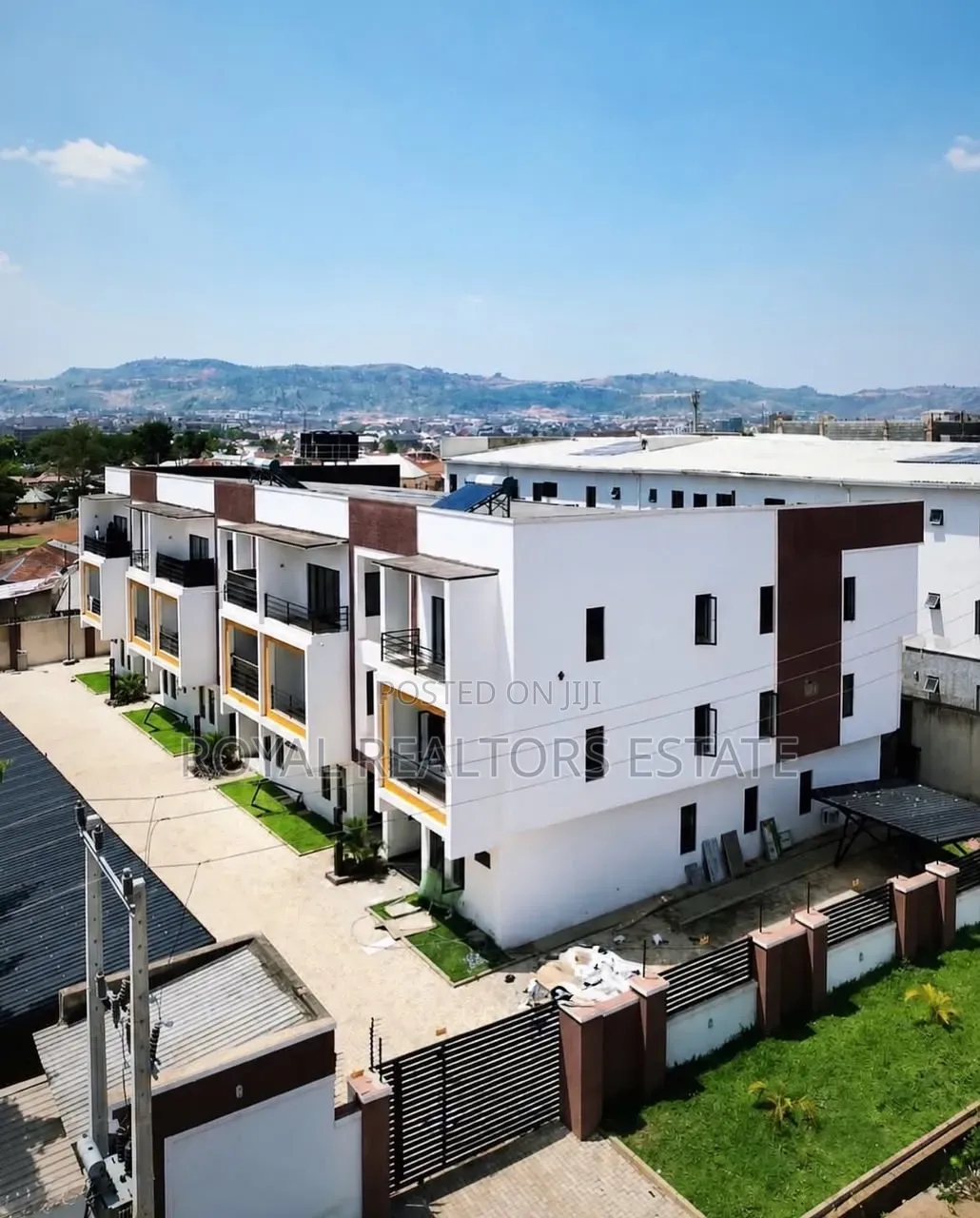 Furnished 4bdrm Townhouse/Terrace in Kado for sale in Kado
