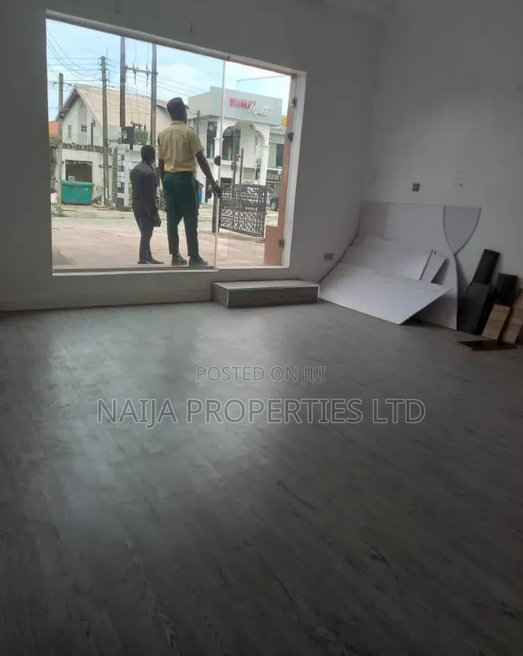 Shop Space at Lekki Phase 1 for Rent in Lekki Phase 1