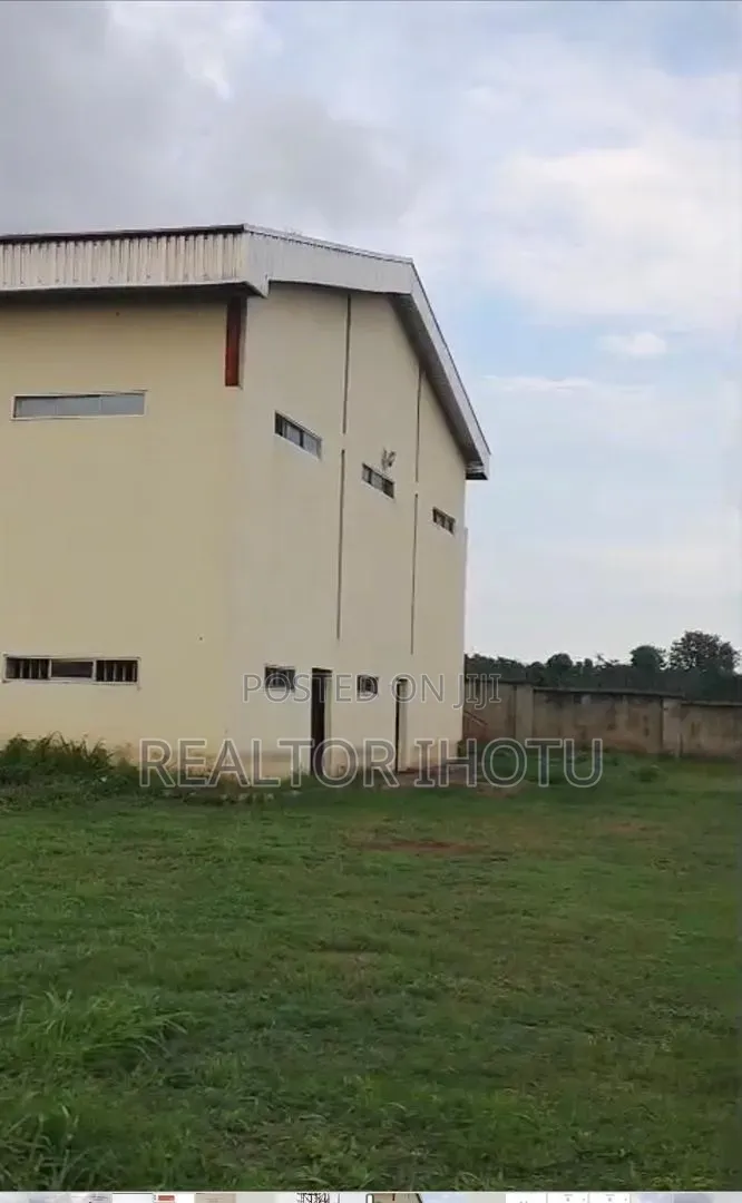 Industrial Property With Functional Factory, 10,000 Hectares in Idu Industrial