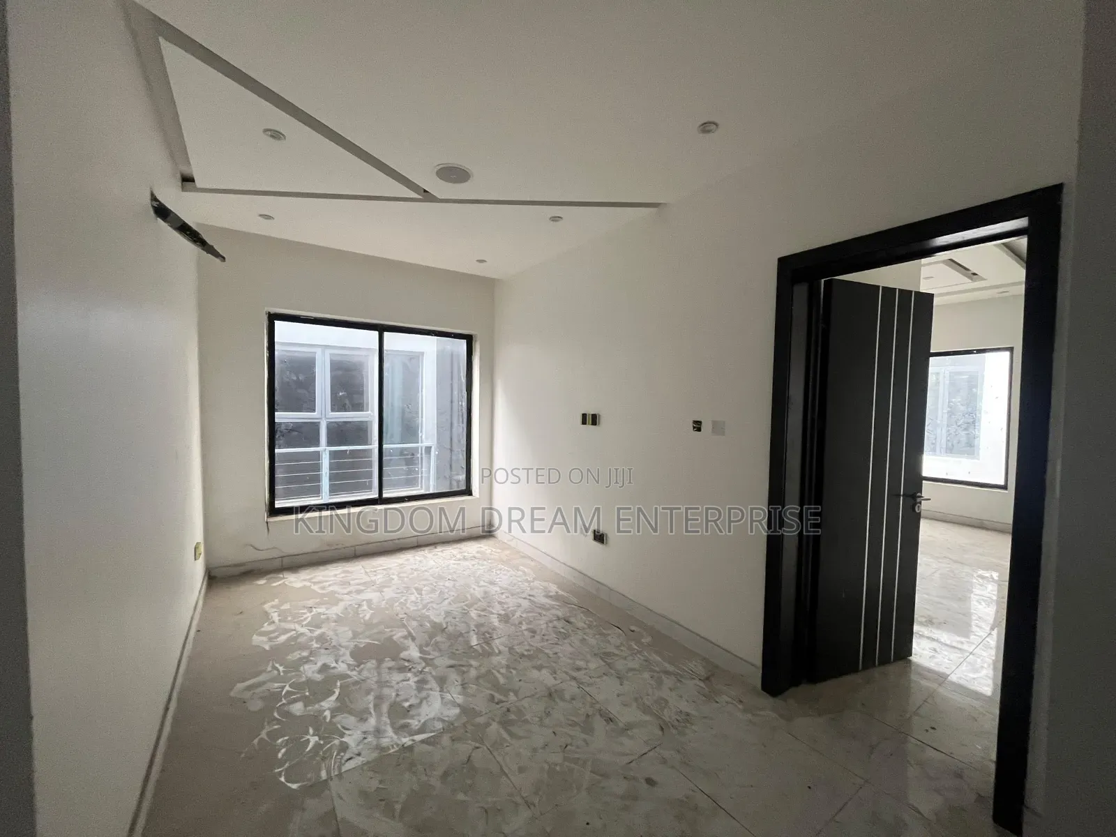 4bdrm Duplex in Opebi Ikeja Lagos for sale in Opebi