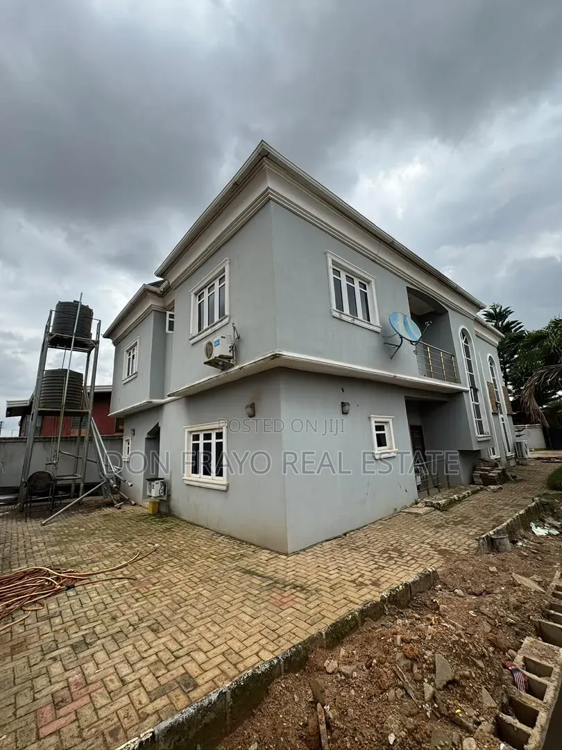 5bdrm Duplex in Adewunmi Layout, Ojoo for sale in Ojoo