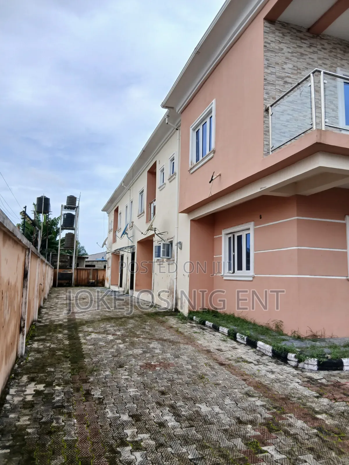 10bdrm Block of Flats in Billonian Estate, Awoyaya for sale in Awoyaya