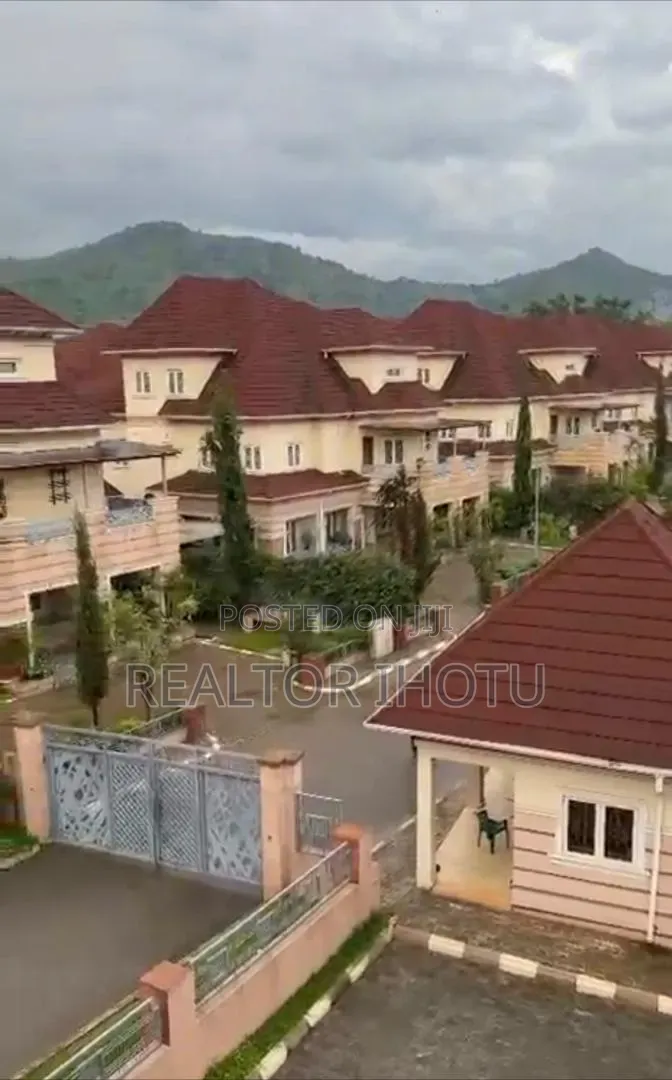 5bdrm Block of Flats in Maitama for sale in Maitama