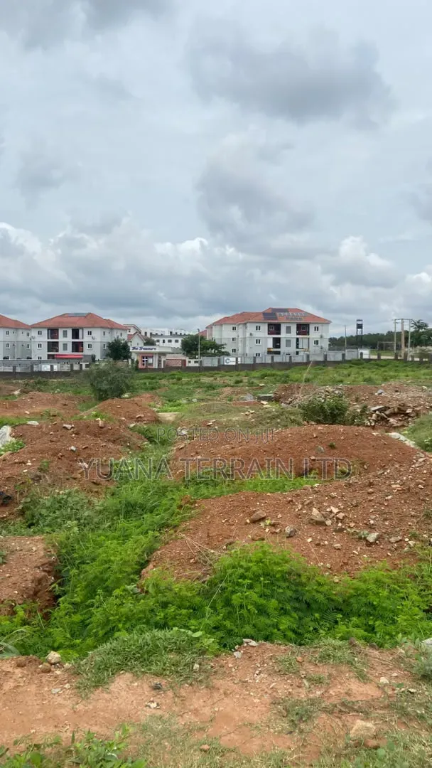 3bdrm Block of Flats in Mary Louise, Mbora for sale in Mbora