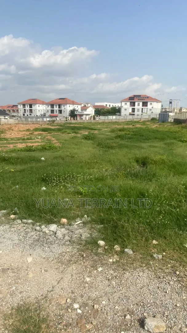 3bdrm Block of Flats in Mary Louise, Mbora for sale in Mbora