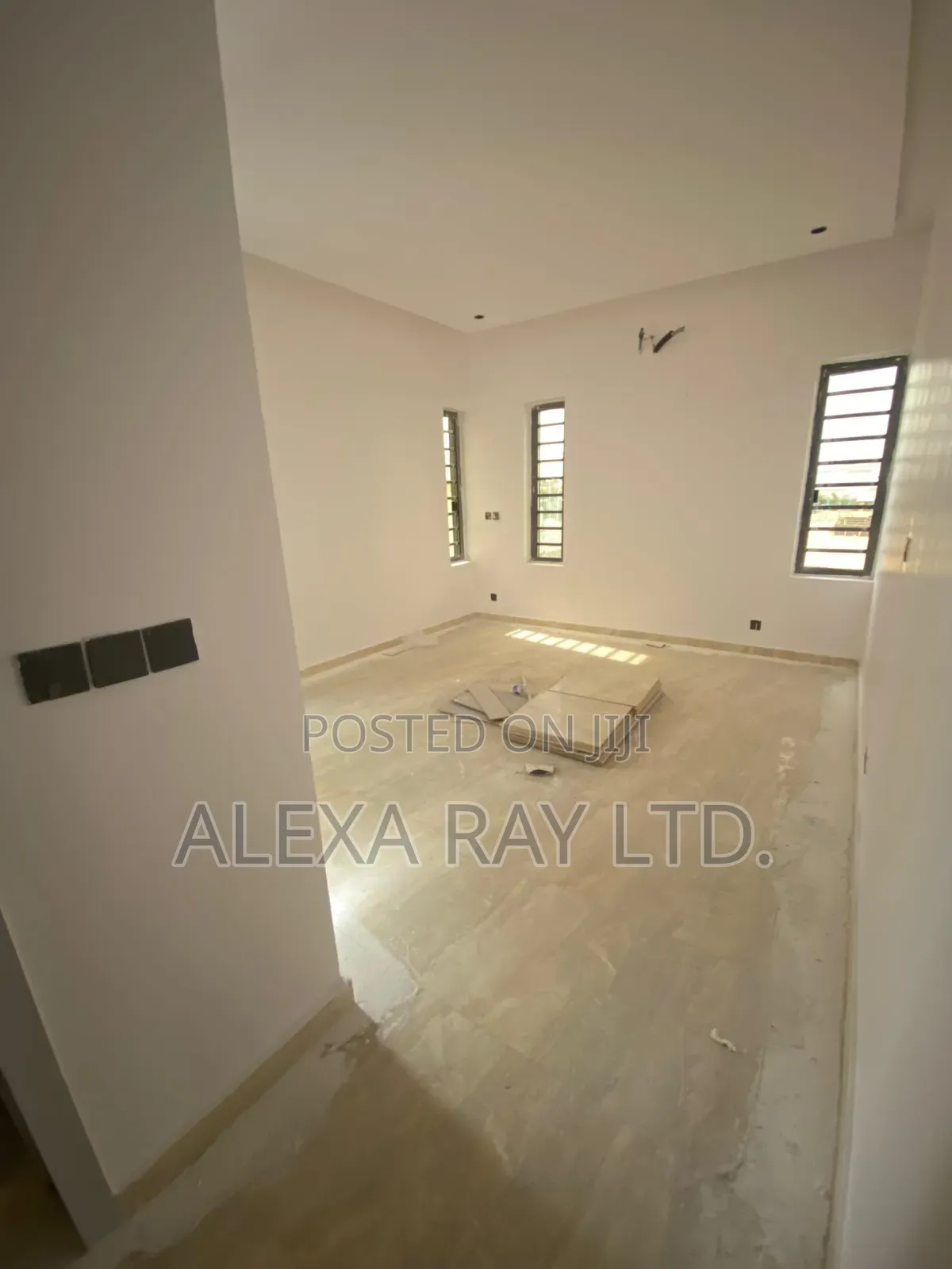 5bdrm Duplex in Ikota for rent in Ikota