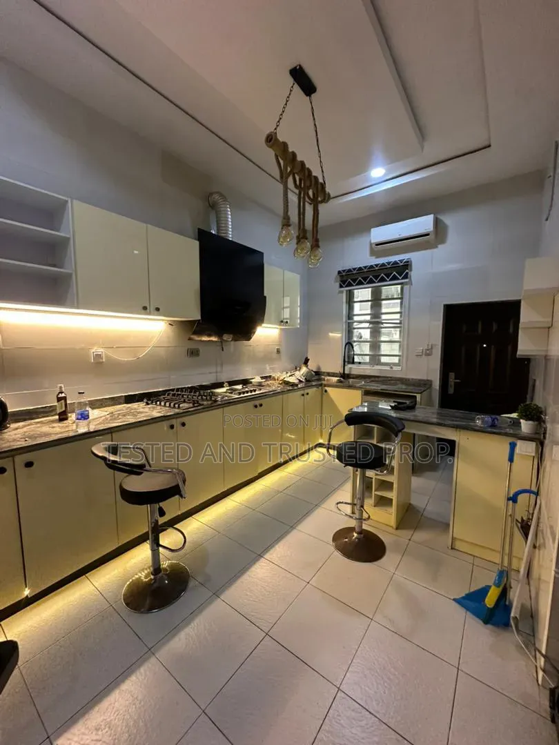 Furnished 4bdrm Duplex in Ikota for rent in Ikota