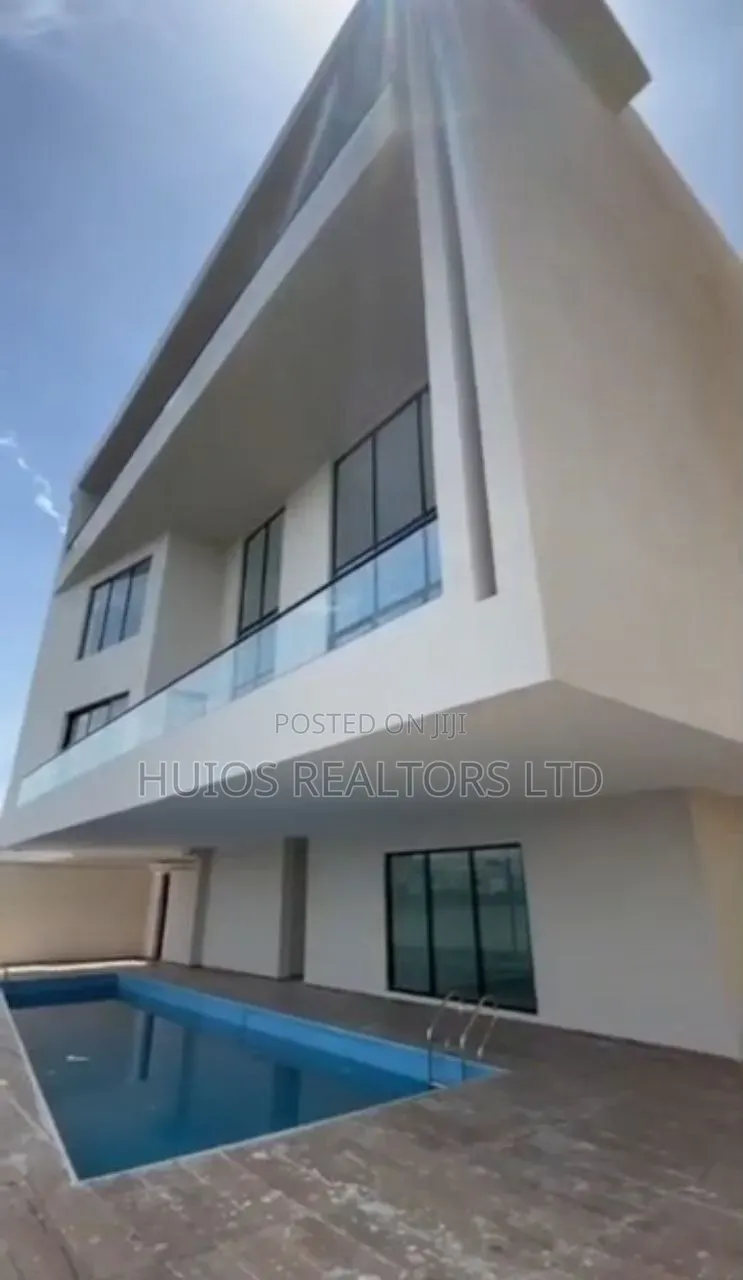 6bdrm House in Banana Island for sale in Banana Island