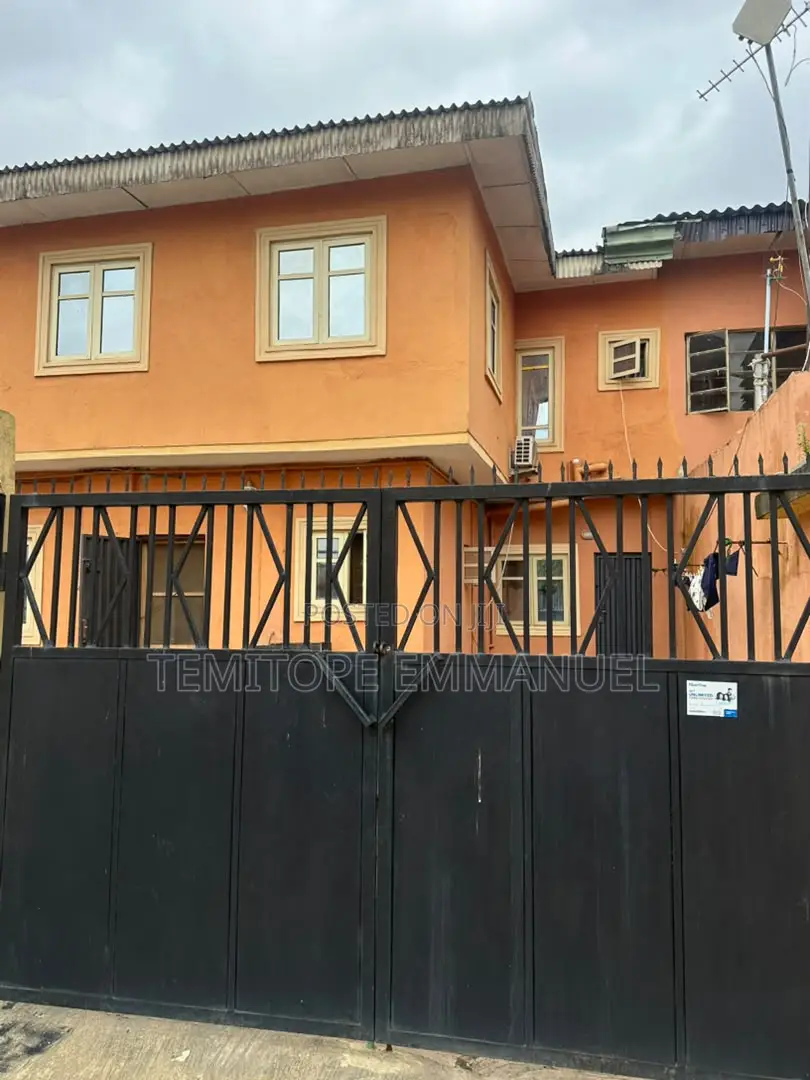 Furnished 11bdrm Block of Flats in Akowonjo for sale in Akowonjo