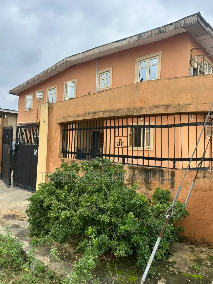 Furnished 11bdrm Block of Flats in Akowonjo for sale in Akowonjo
