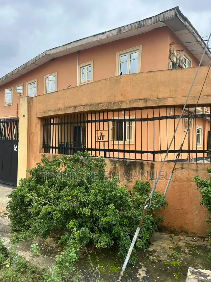 Furnished 11bdrm Block of Flats in Akowonjo for sale in Akowonjo