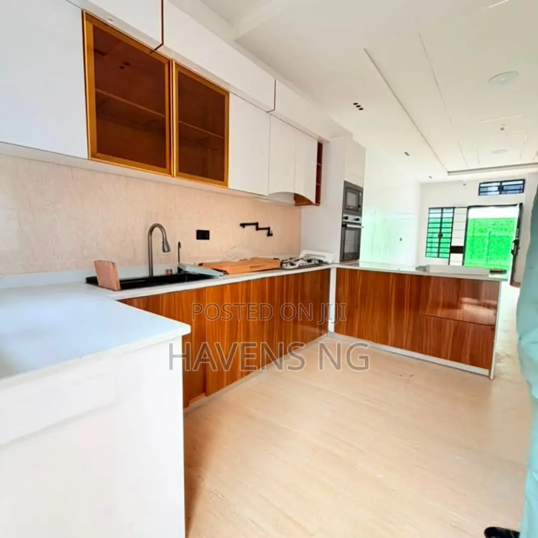 3bdrm Apartment in Ikeja GRA for sale in Ikeja GRA
