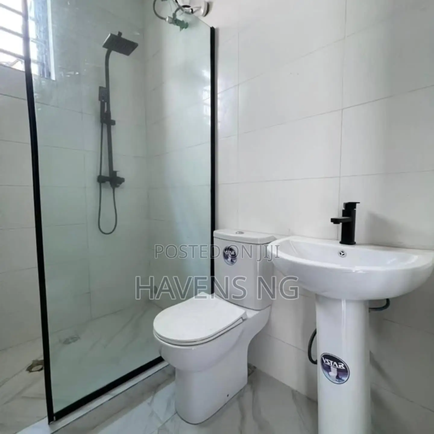 4bdrm Duplex in Ikota for sale in Ikota