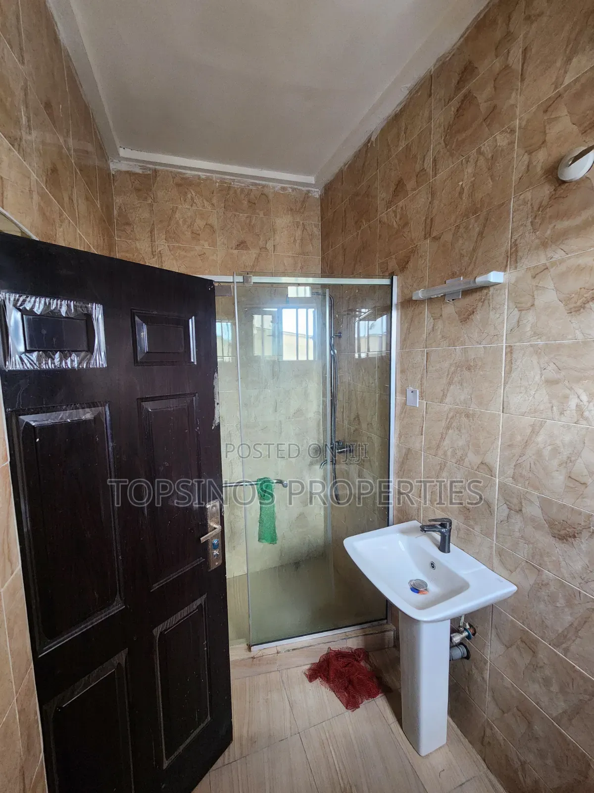 2bdrm Block of Flats in Life Camp for rent in Life Camp