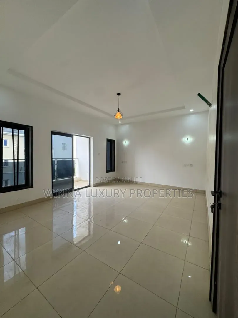5bdrm Townhouse/Terrace in Jahi for sale in Jahi