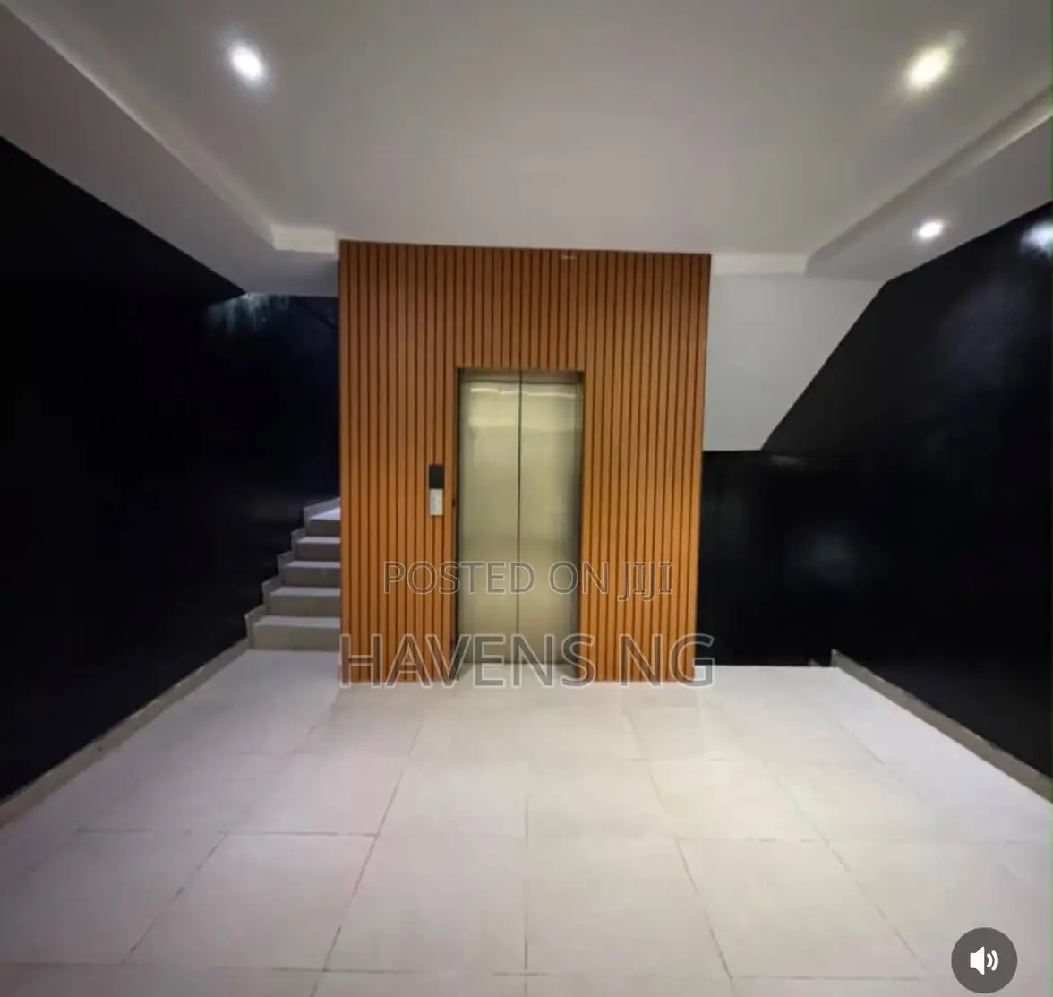 2bdrm Maisonette in Lekki Phase 1 for sale in Lekki Phase 1