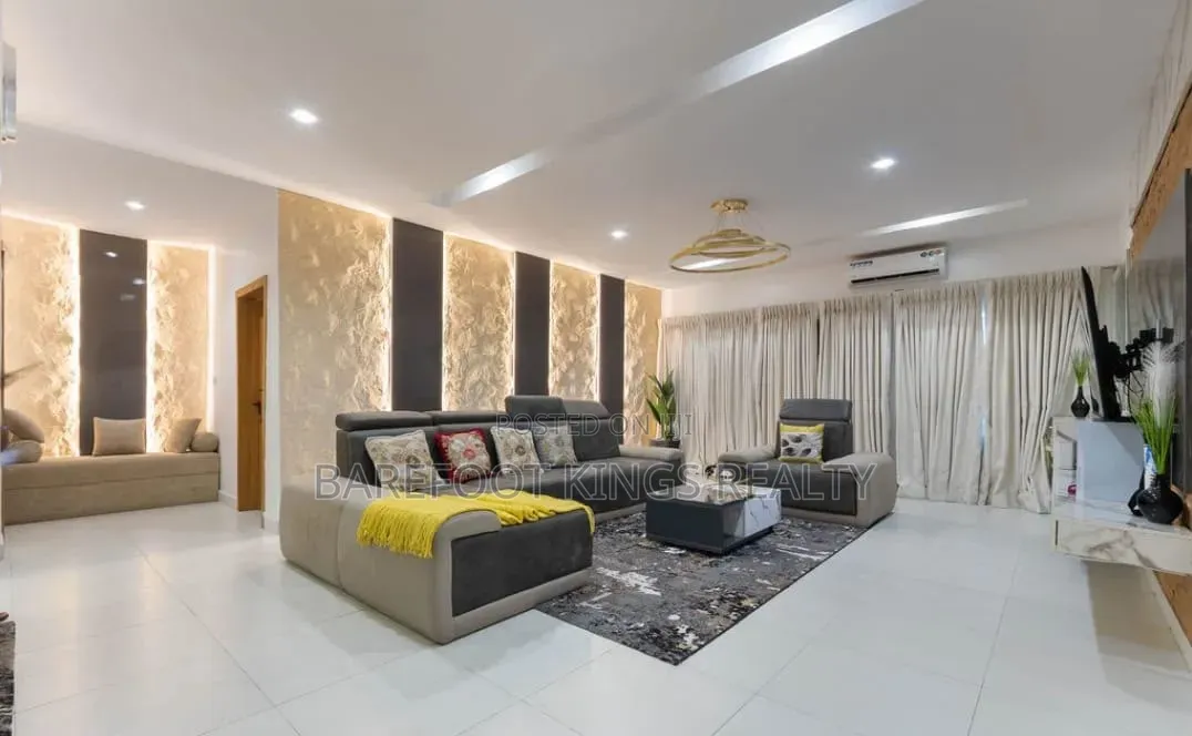 Luxury 2Bedroom in Lekki Phase 1