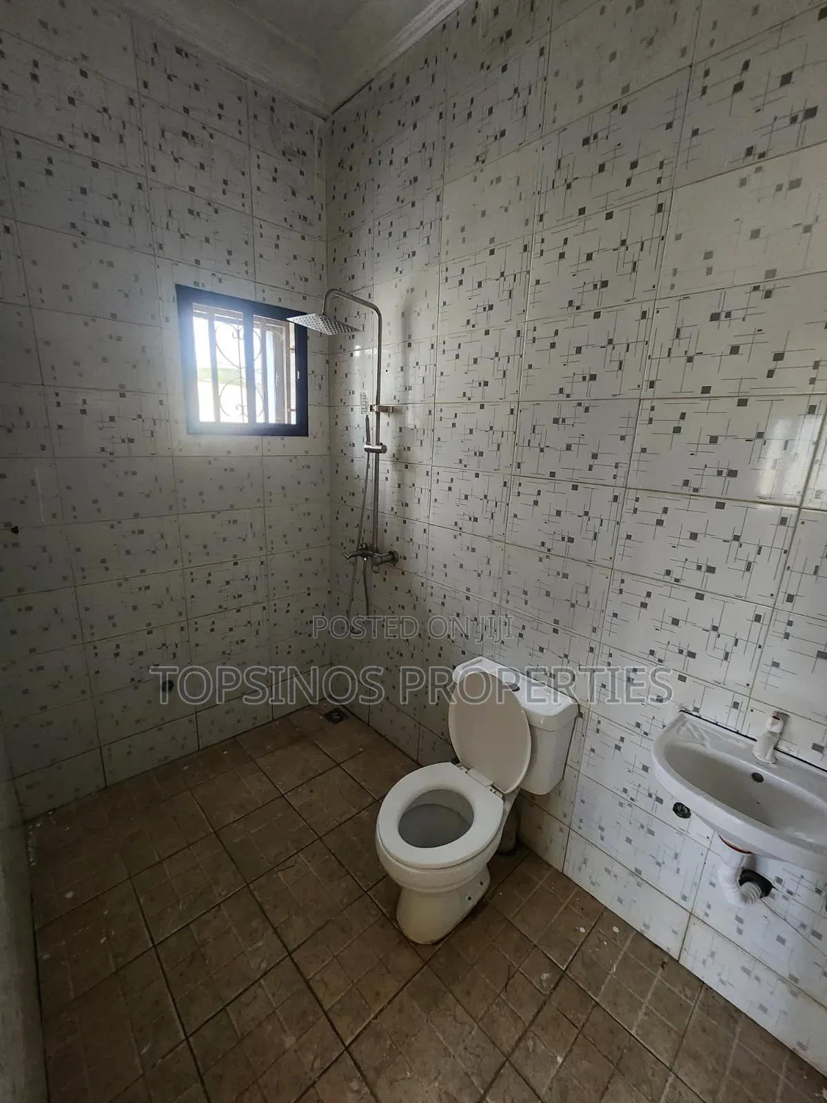 2bdrm Block of Flats in Close To Living for rent in Dawaki