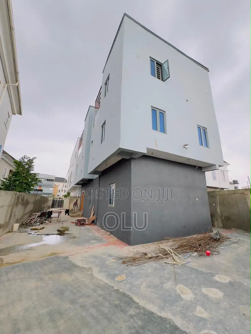 Furnished 6bdrm Duplex in Magodo Gra Ph2 for sale in GRA Phase 2 Shangisha