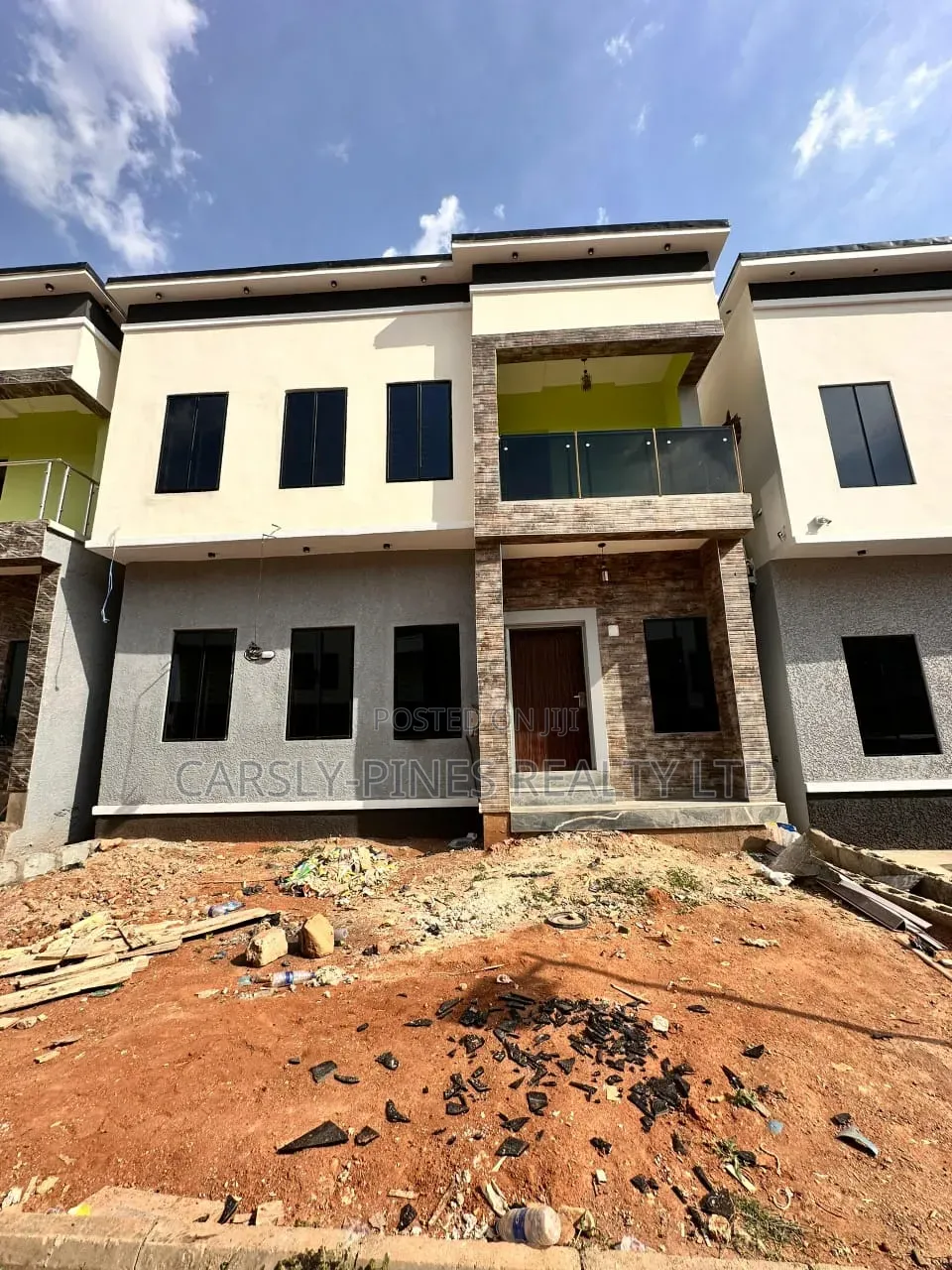 4bdrm Townhouse/Terrace in Kiami for sale in Kiami