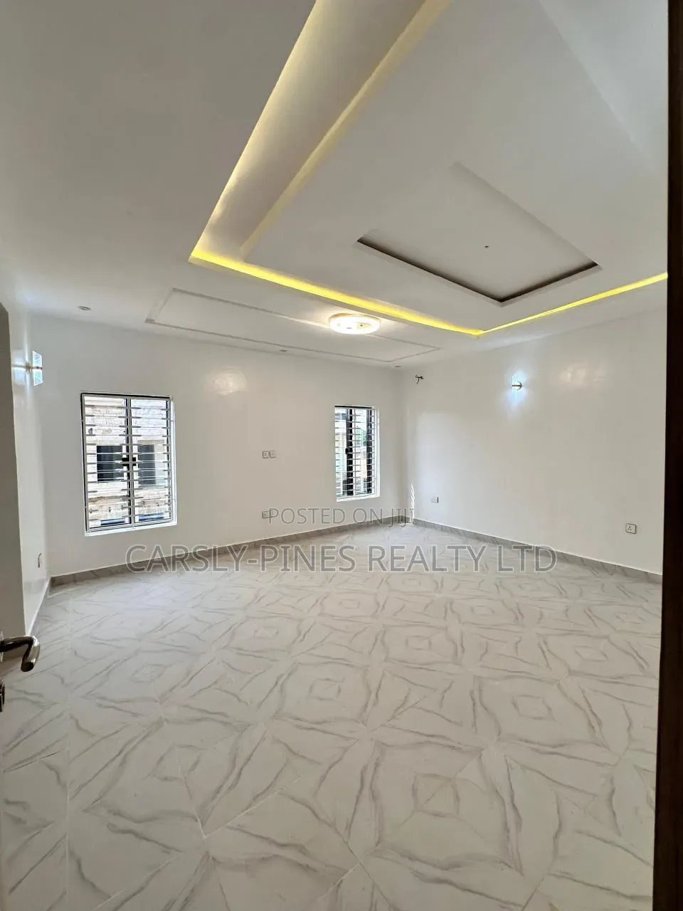 4bdrm Townhouse/Terrace in Kiami for sale in Kiami