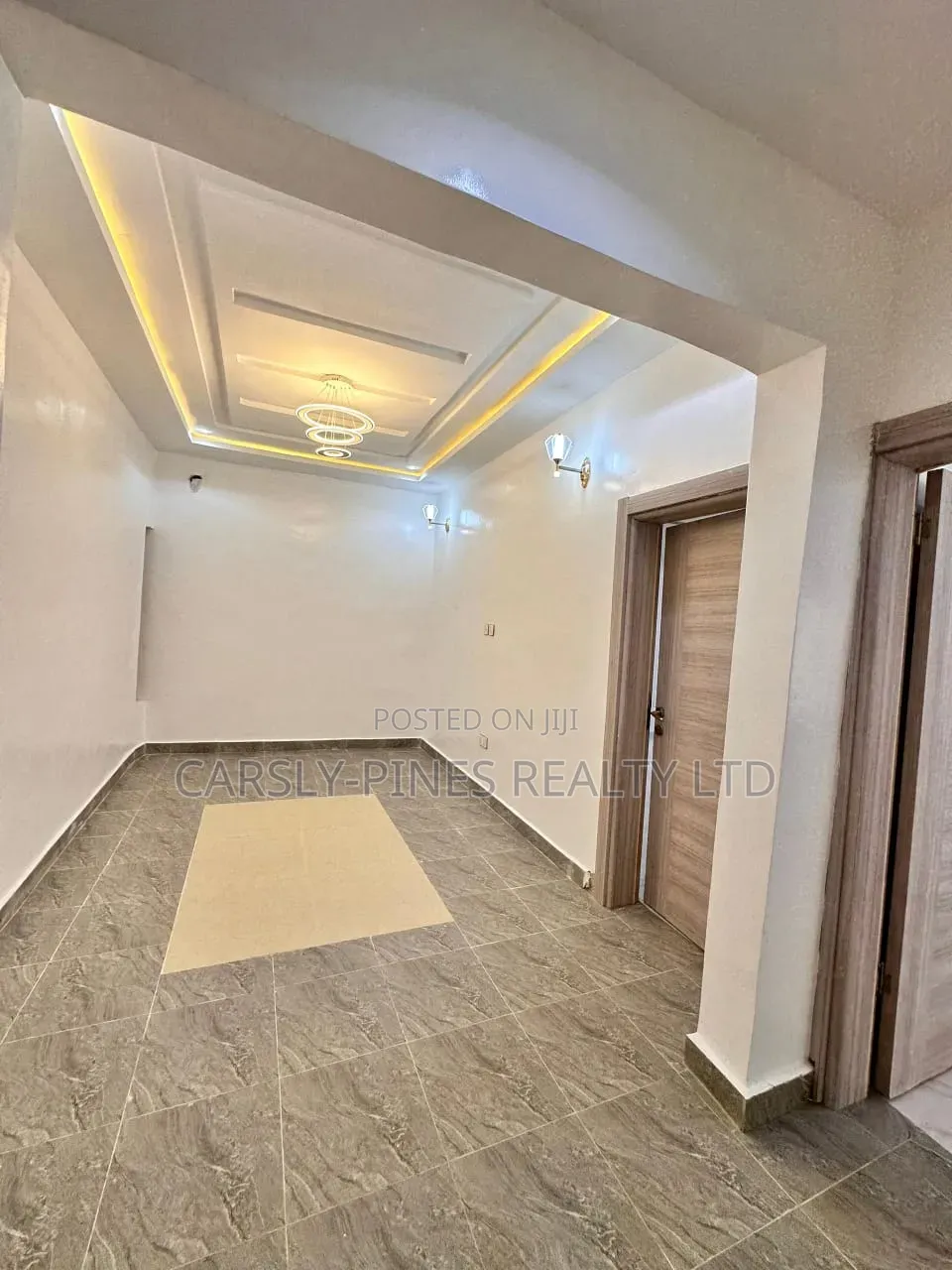 4bdrm Townhouse/Terrace in Kiami for sale in Kiami