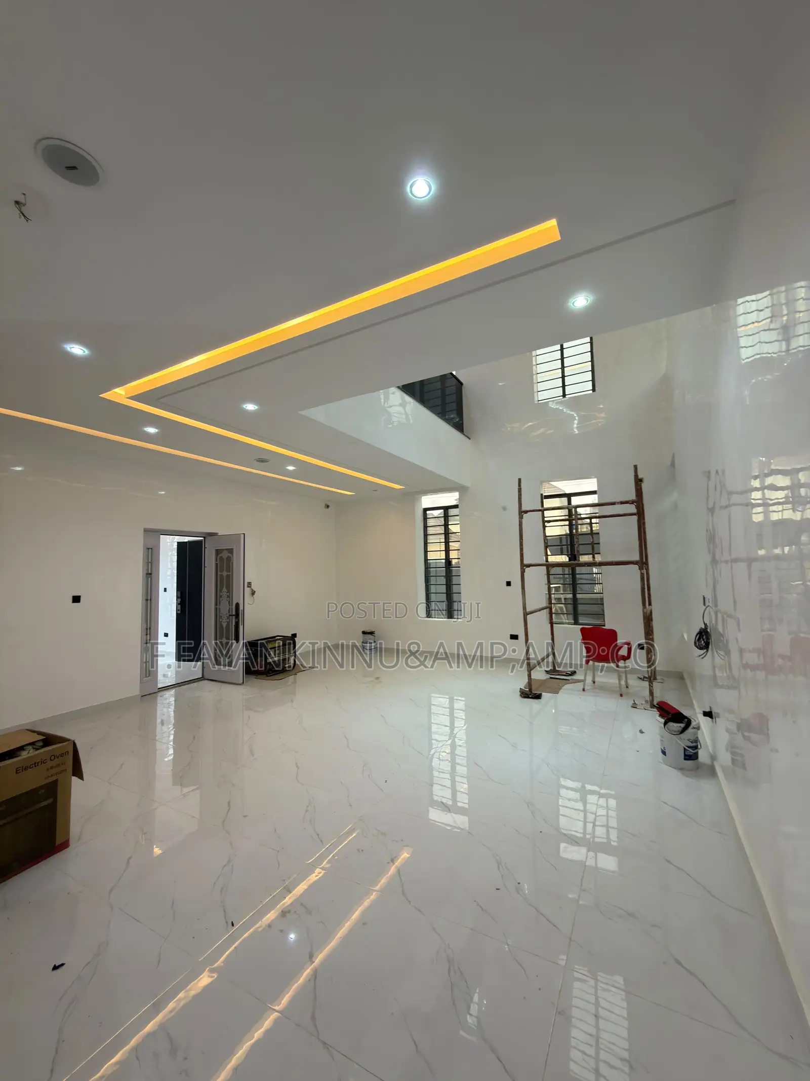 5bdrm Duplex in Apo Resettlement for sale in Apo Resettlement