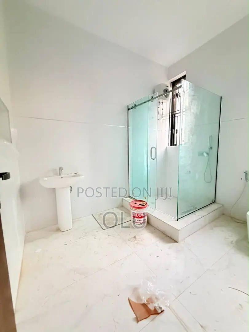 Furnished 4bdrm Duplex in Surulere Lagos State, Coker for sale in Coker