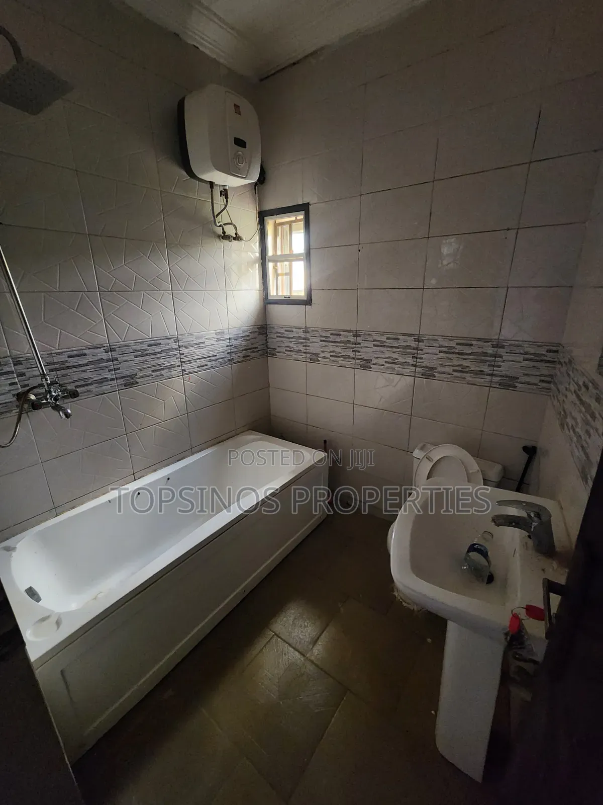 3bdrm Block of Flats in Dawaki for rent in Dawaki