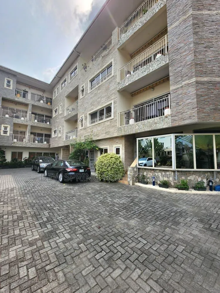 Furnished 20bdrm Mansion in Banana Island for sale in Banana Island