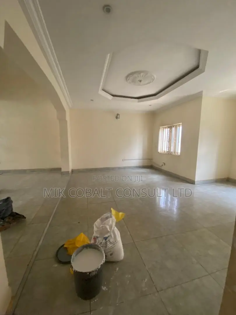 4bdrm Duplex in Setraco, Gwarinpa for rent in Gwarinpa