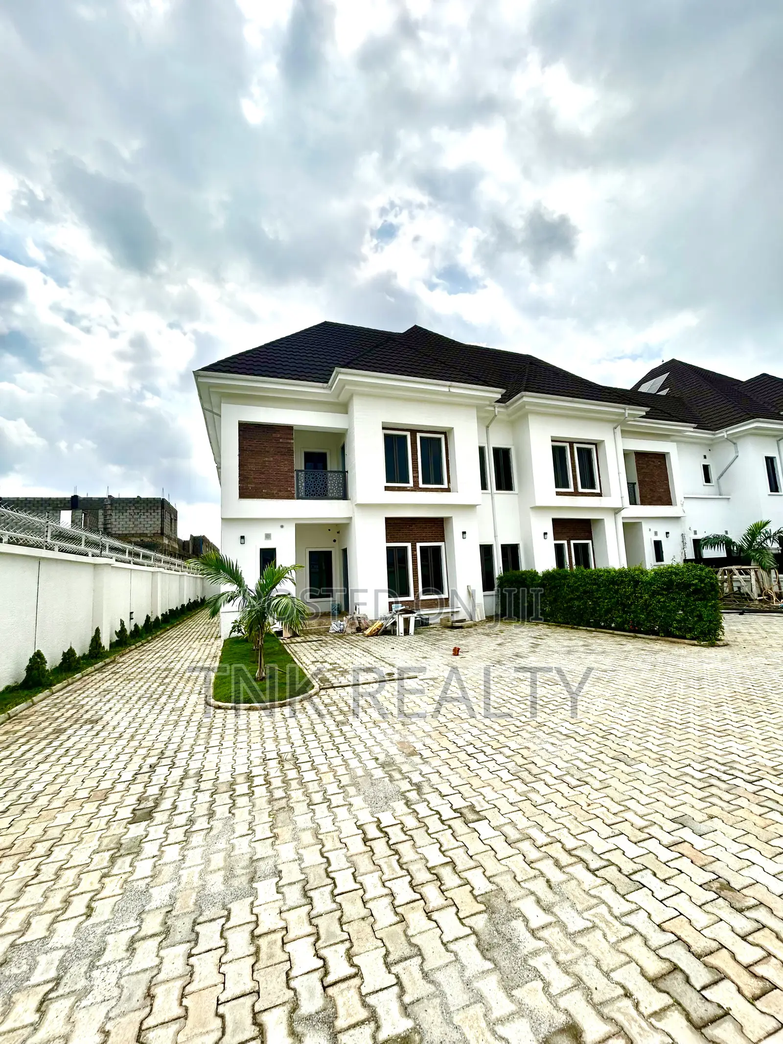 Furnished 4bdrm Duplex in Jahi for rent in Jahi