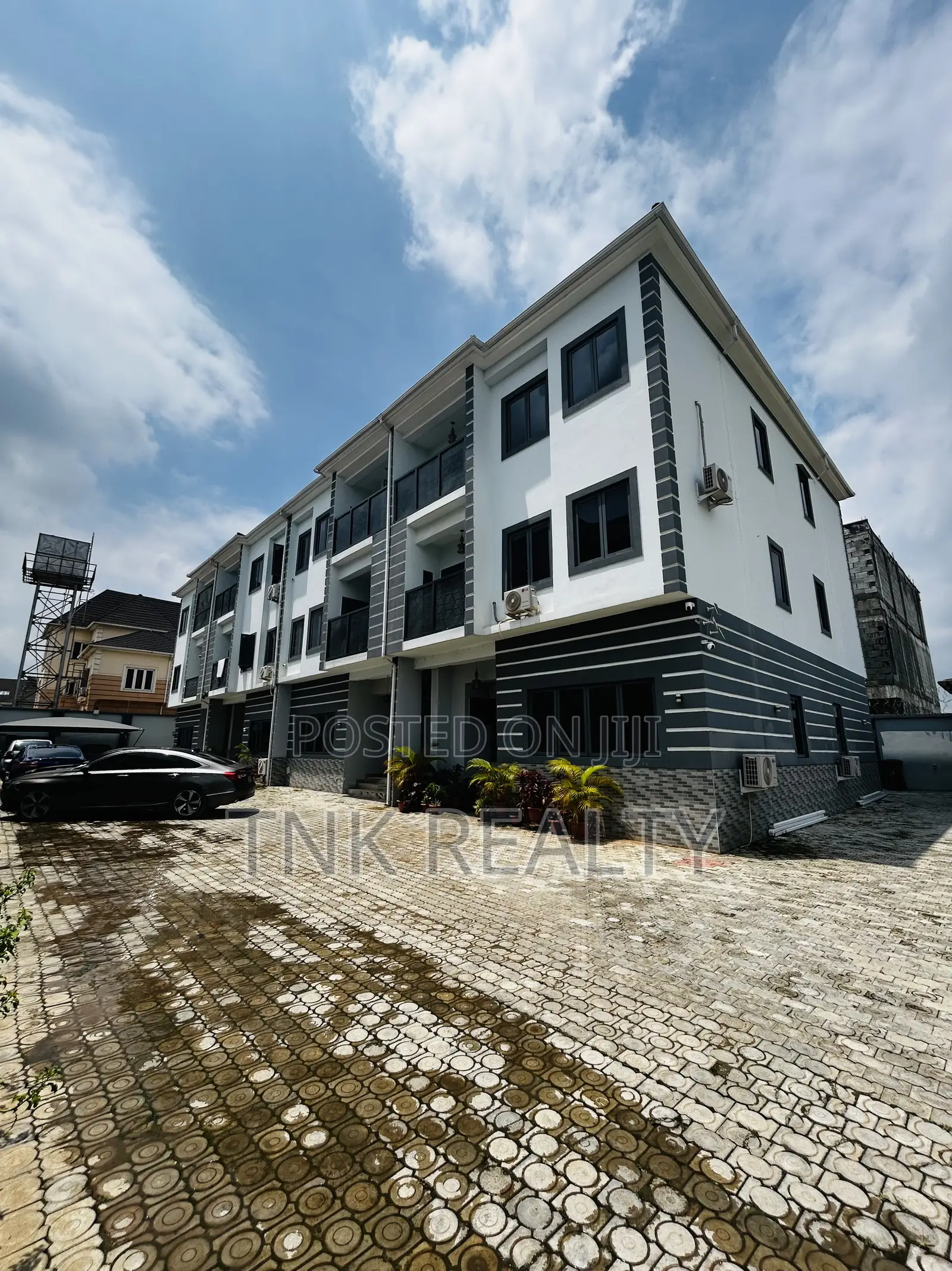 Furnished 4bdrm Townhouse/Terrace in Jahi for sale in Jahi