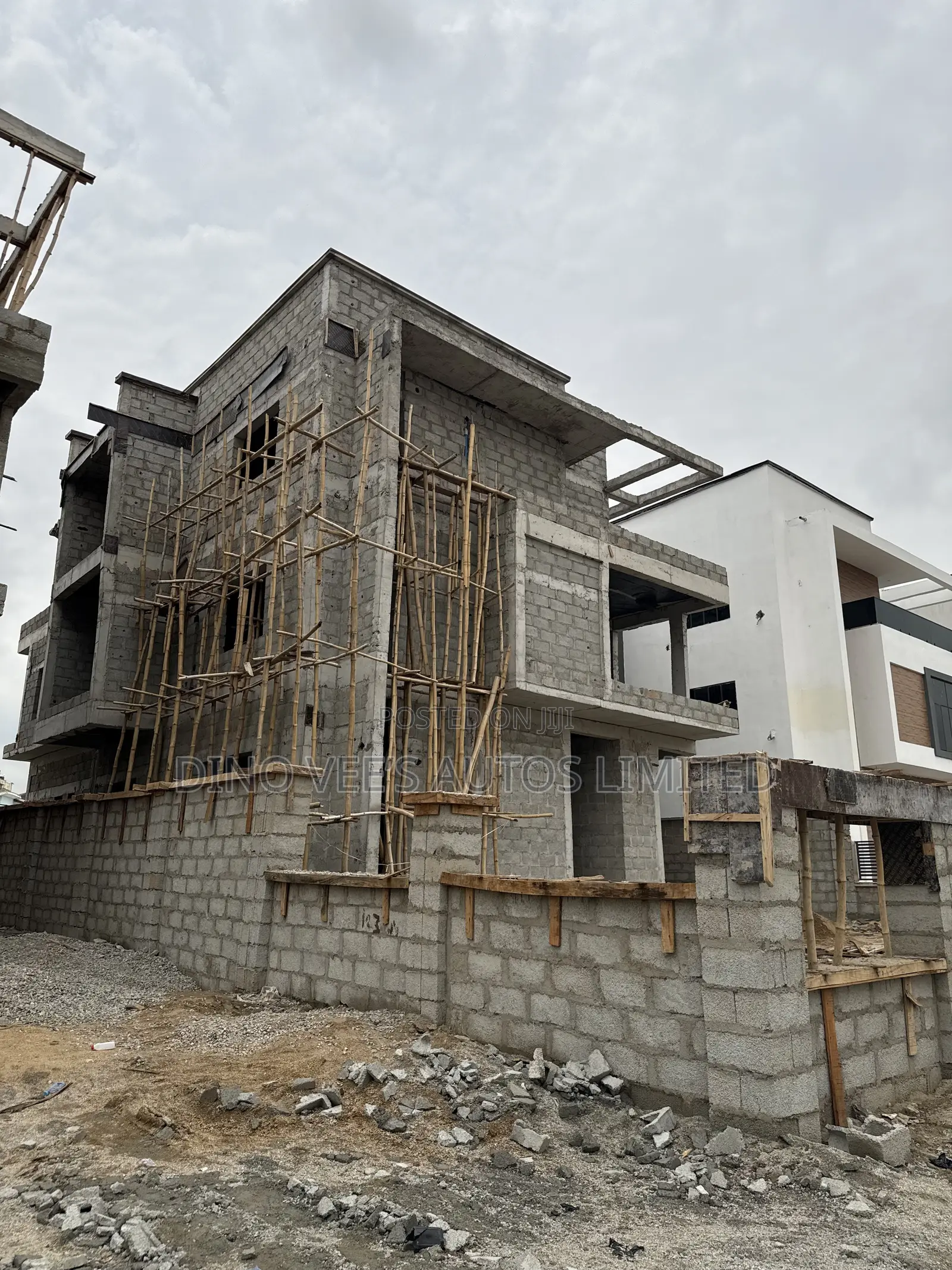 5bdrm Duplex in Maralago Golf Lake, Karsana for sale in Karsana